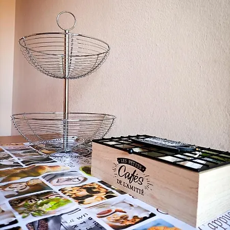 Domumontegrappa - Indipendente Con Giardino - Apartment *